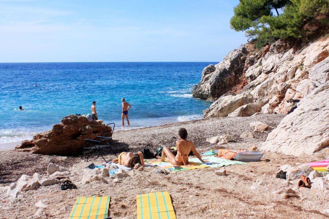 Apartments With A Parking Space Ivan Dolac, Hvar - 15784 المظهر الخارجي الصورة