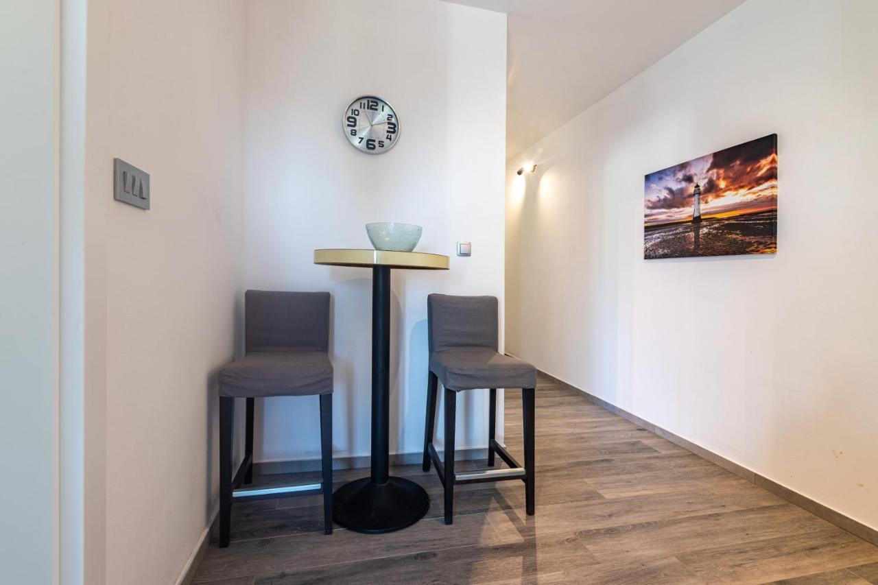 Apartments With A Parking Space Ivan Dolac, Hvar - 15784 المظهر الخارجي الصورة