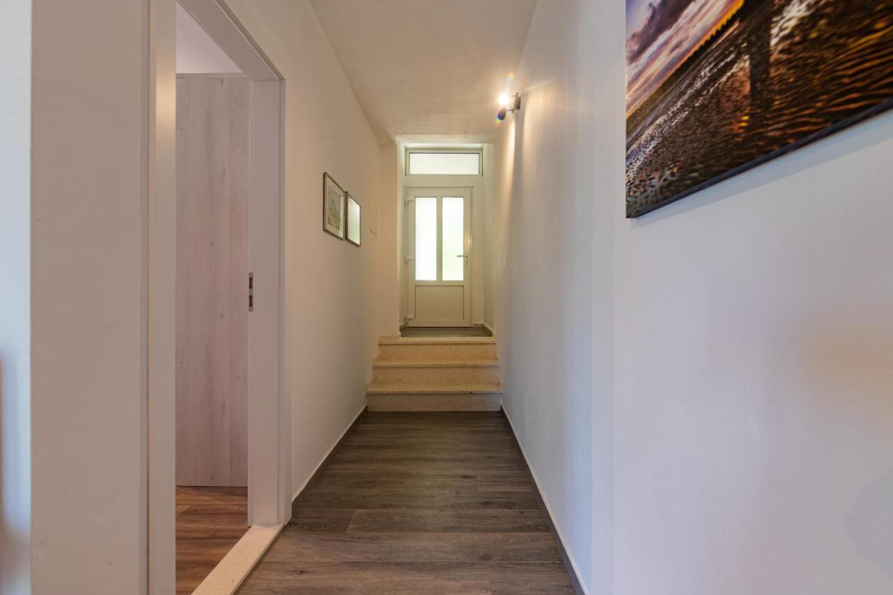 Apartments With A Parking Space Ivan Dolac, Hvar - 15784 المظهر الخارجي الصورة