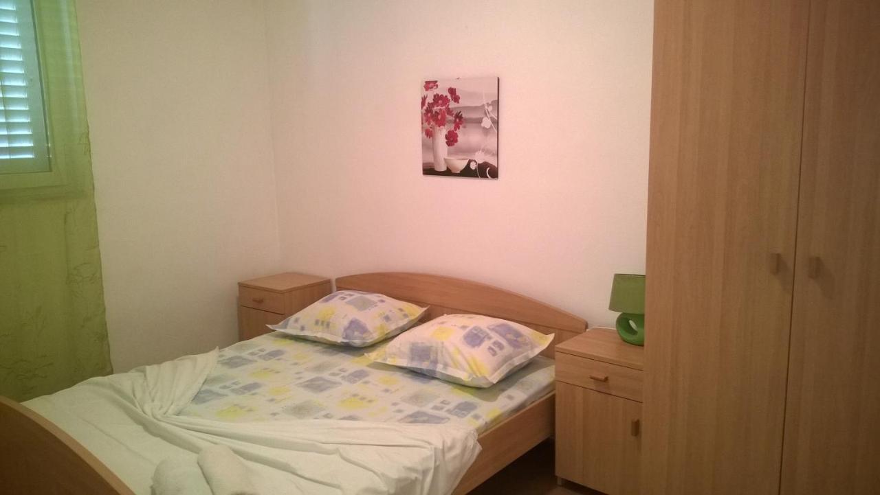 Apartments With A Parking Space Ivan Dolac, Hvar - 15784 المظهر الخارجي الصورة